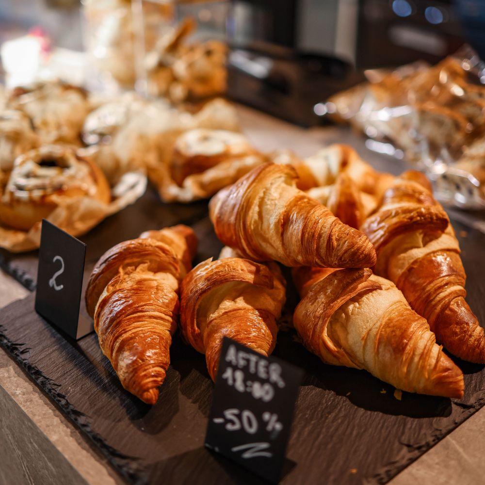 Butter Croissants (2 pcs) – image 3