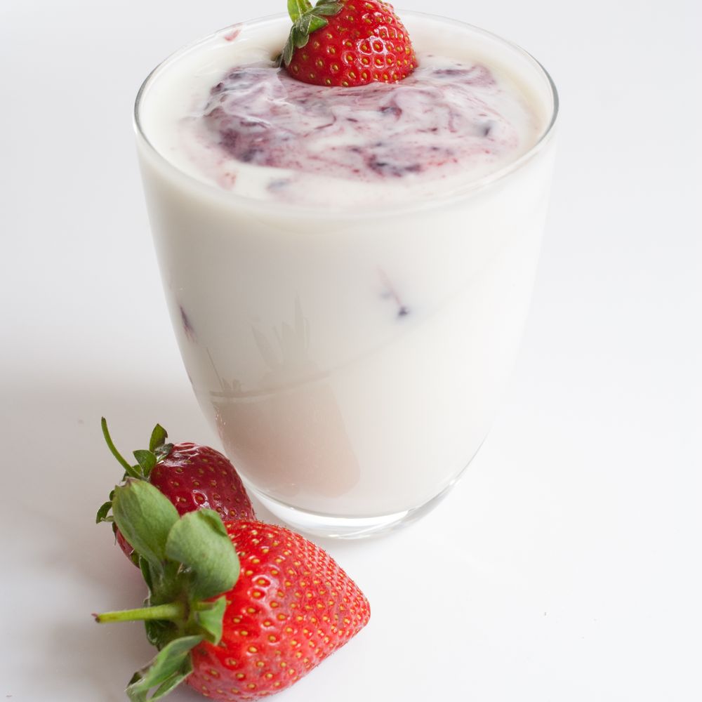 Strawberry Yogurt Cups (4 pcs) – image 2