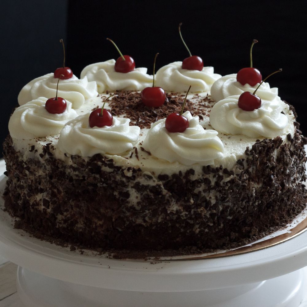 Black Forest Cake 1kg – image 4